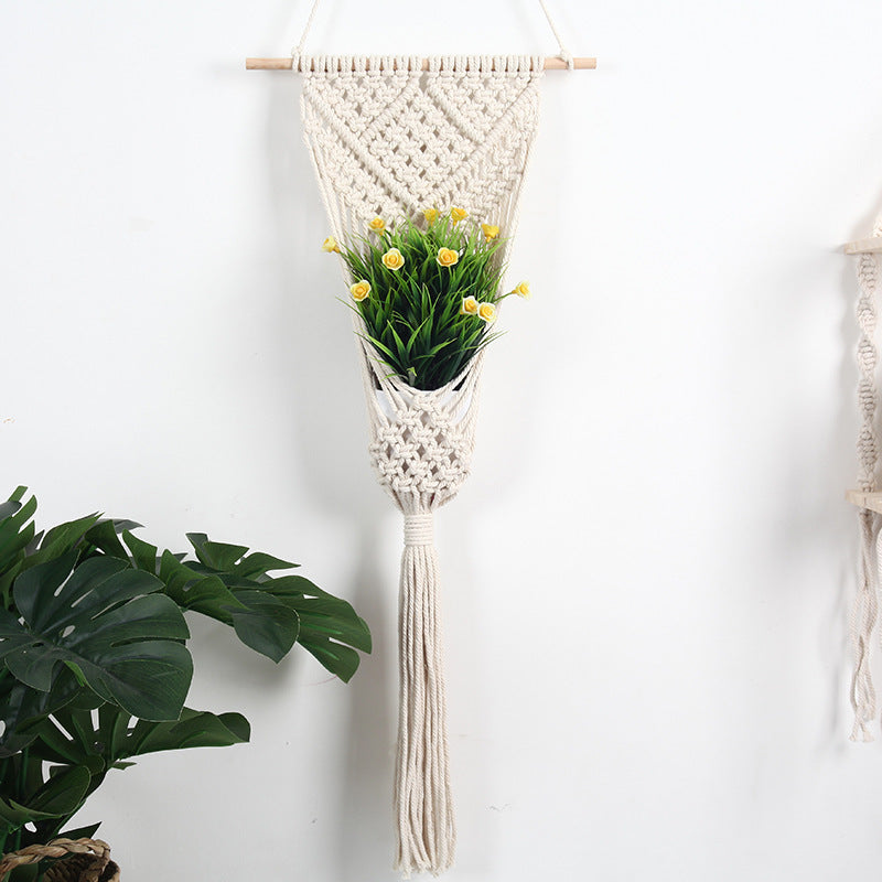 BloomNet: Natural Woven Display for Flowers & Home